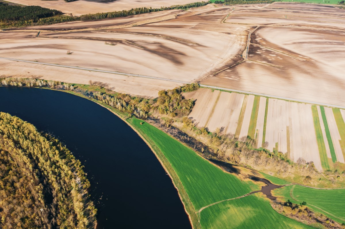 Principais fontes de contaminação do solo e da água